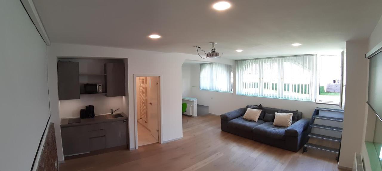Modern Und Ruhig In Wuppertal Mit Heimkino-Beamer! Top Ausstattung Und Privatparkplatz An Der Unterkunft 外观 照片
